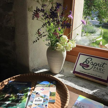 La Maison Abeil LʼArgentière-la-Bessée Esterno foto